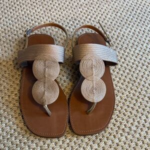 Stylish Women's Sandals in Tan and Cream